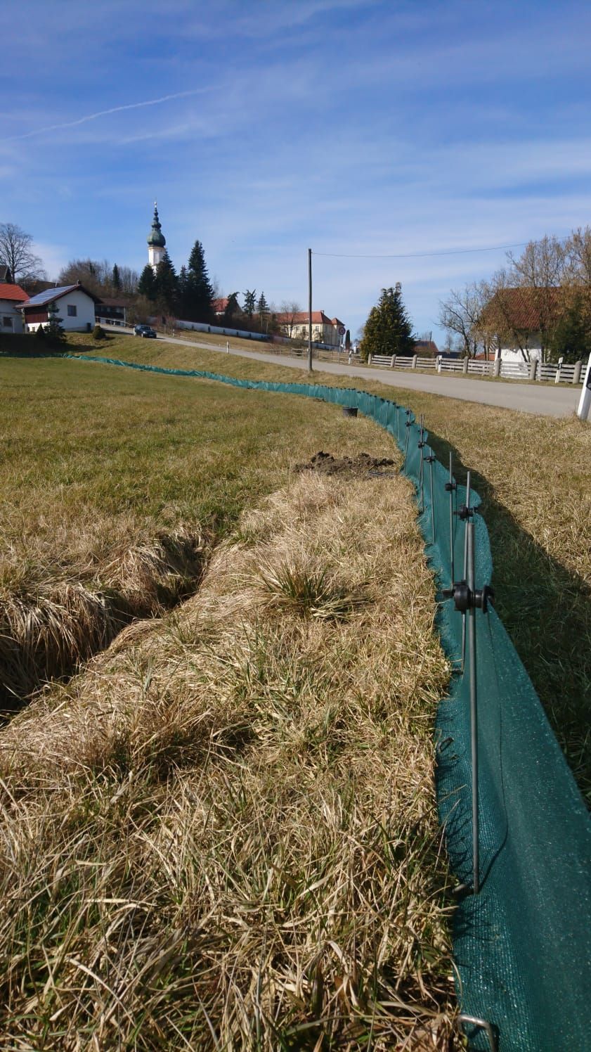 Die Arbeit ist getan, der Zaun steht.