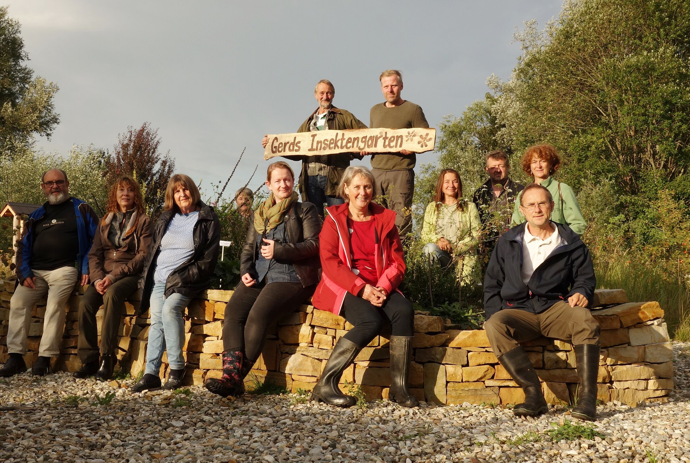 Der Vorstand der Kreisgruppe mit Witwe Brigitte Ruchlinksi (3. v.l.)